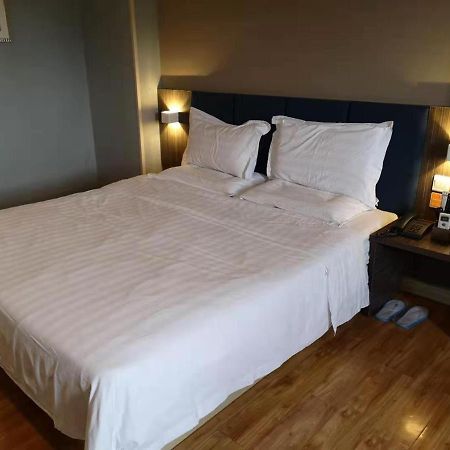 7Days Inn Shenzhen Shajing Shiming Square Buitenkant foto