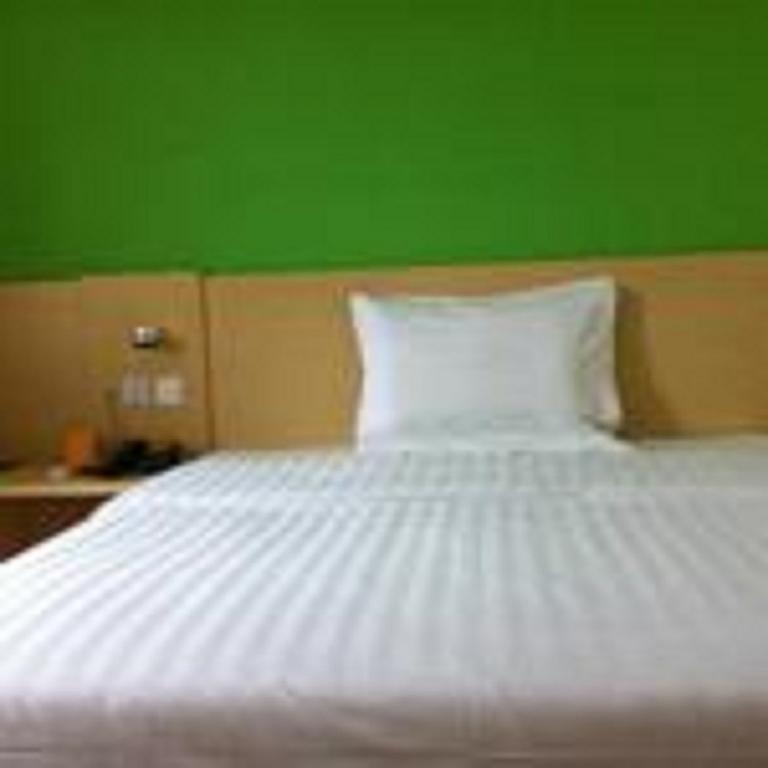 7Days Inn Shenzhen Shajing Shiming Square Buitenkant foto